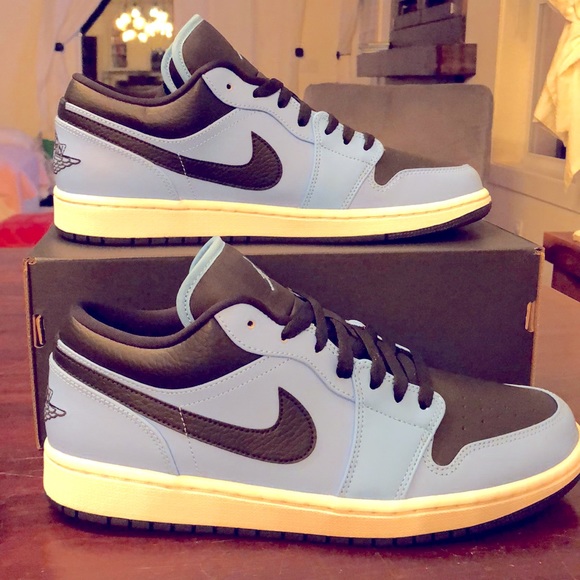 Air Jordan 1 Low - Picture 1 of 8
